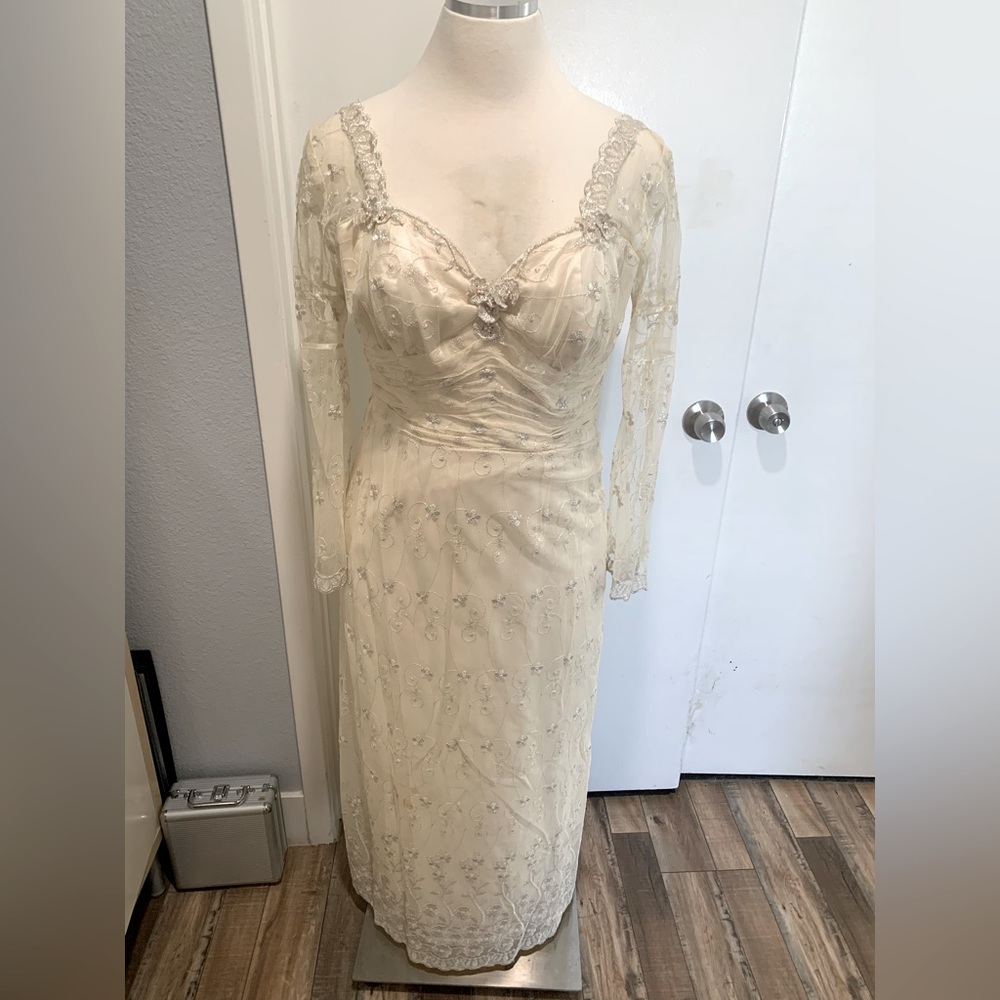 Vintage wedding dress